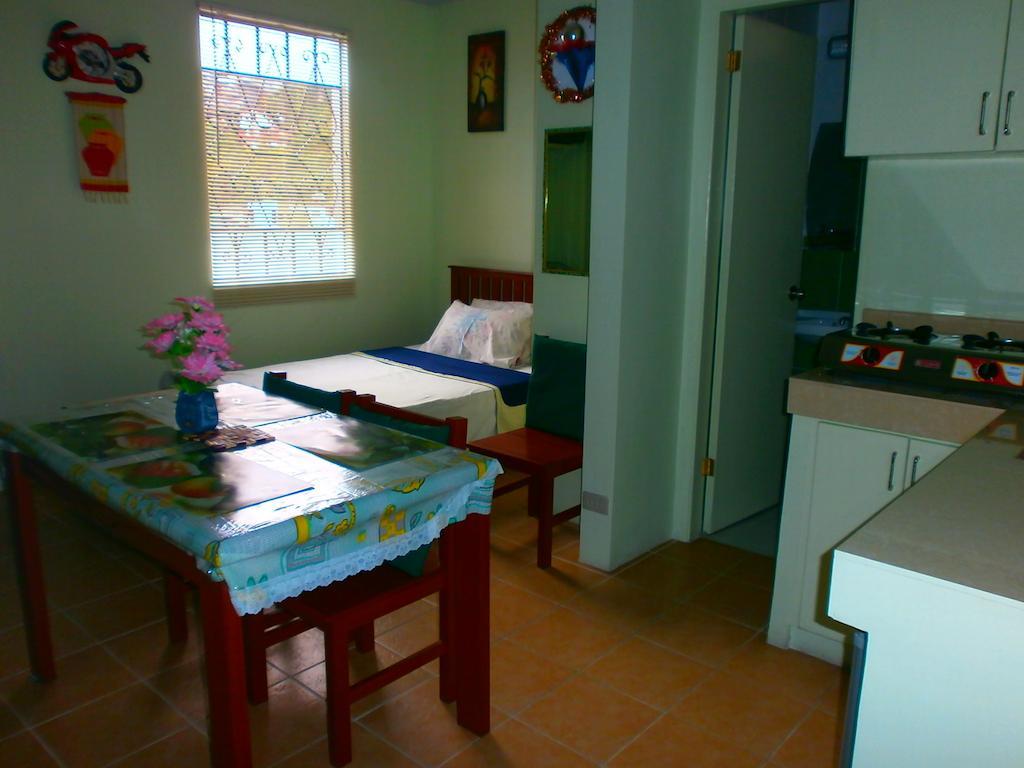 Lyn'S Do Drop Inn Transient House Baguio City Номер фото
